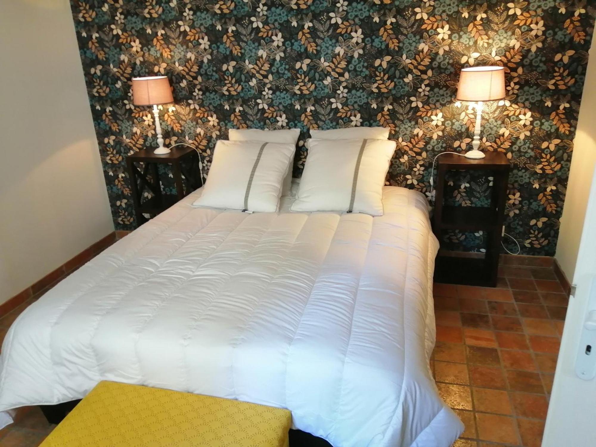 Le Paris Londres Bed & Breakfast Mesnieres-en-Bray Oda fotoğraf